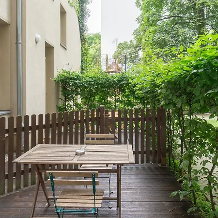 Apartament Mooeve Boxi *