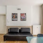 Mooeve Boxi * Berlin